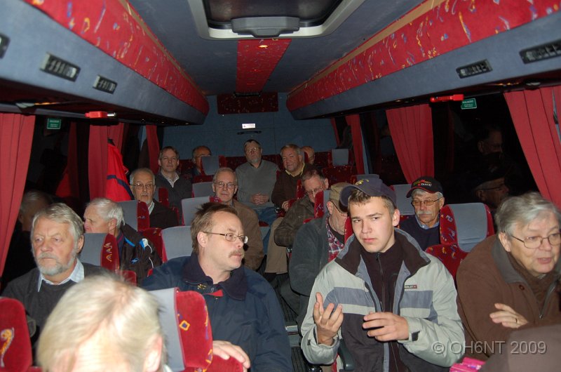 DSC_1453.JPG - Vi startade tidigt p morgonen frn Tobaksmagasinet med Svanbcks buss.