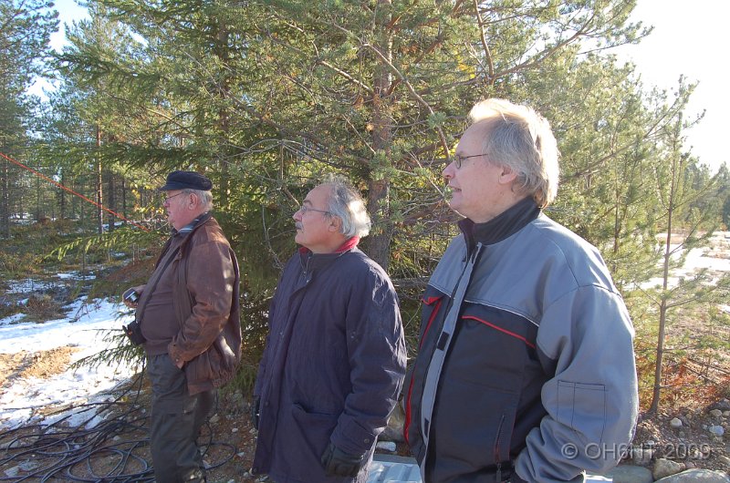 DSC_1467.JPG - Nrmast kameran Veijo OH6KN som byggt det mesta hr och var vr vrd.