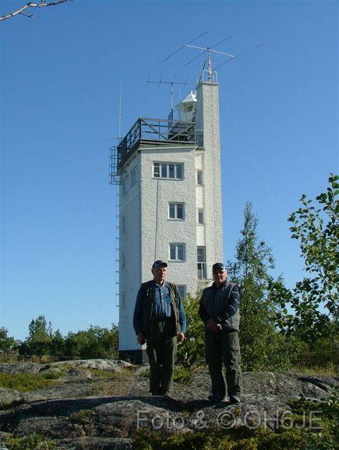 2008_0817Image0105.JPG - Klubbens eminente kock OH6NEA och nestorn Per OH6IU.