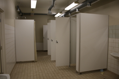 Pukuhuoneen WC